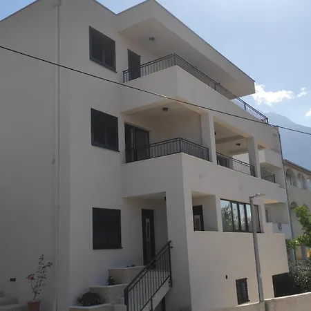 Apartment Marina Makarska