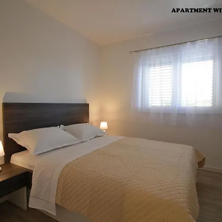 Apartment Marina Makarska